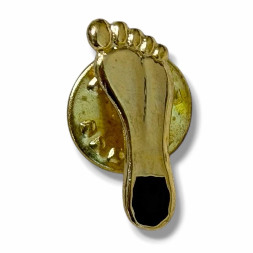 North Carolina Tar Heel Gold Tone Vintage Lapel Pin F12